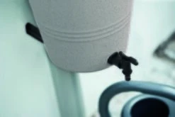 Elho Green Basics Rain Catcher 35 Liter Living Concrete 7 Elho Green Basics Rain Catcher 35 Liter Living Concrete -Tuincentrum Coppelmans elho green basics rain catcher 35 liter living concrete 5472x3648 6427fff9771a1 l